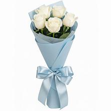 Букет 5 Белых роз Проуд в Новокручининске