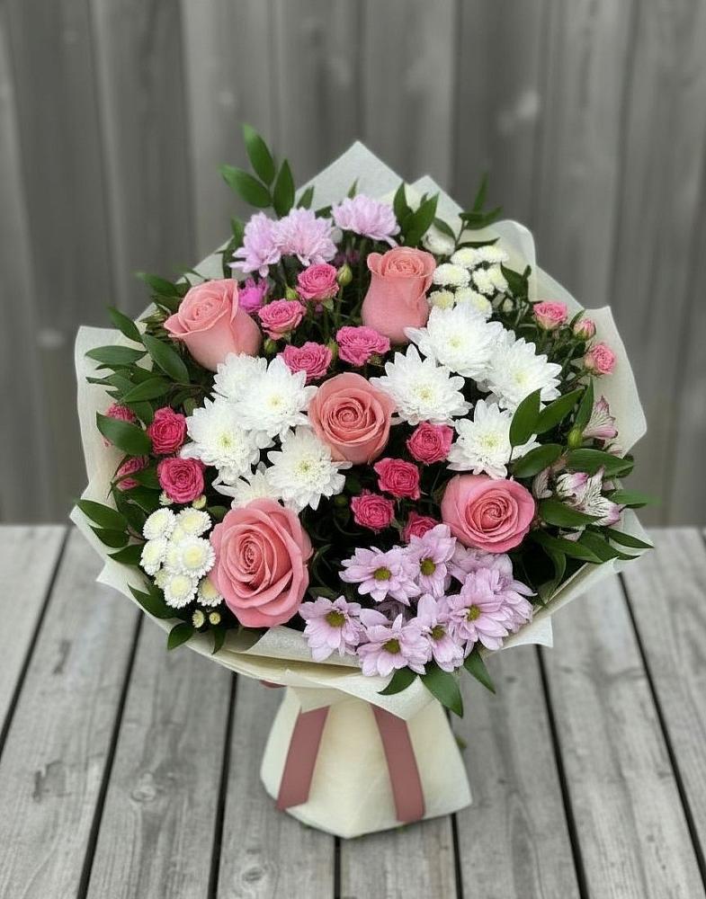Букет цветов из: Альстромерии, Гвоздики, Розы и Хризантемы в Новокручининске
