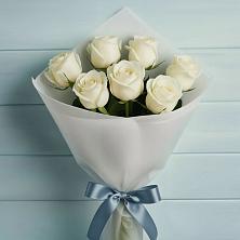 Букет 7 Белых роз Эдлесс Лав в Новокручининске