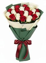 Букет Микс из красных и белых роз #REPLACE_PRED# Новокручининске