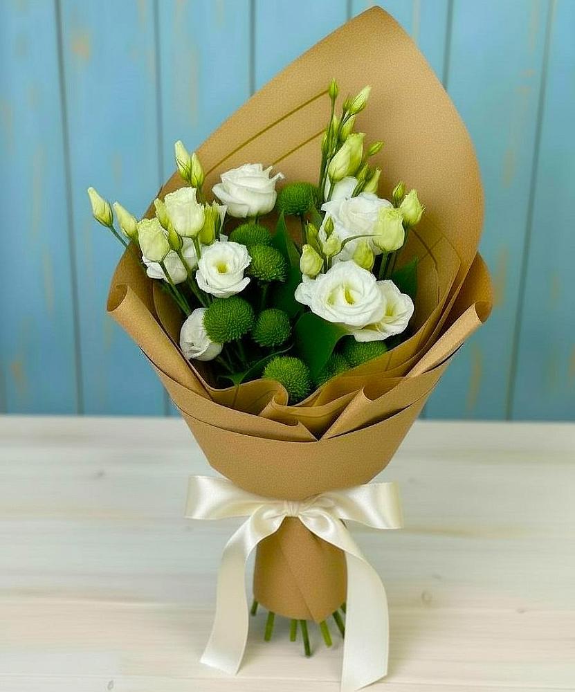 Букет цветов из: Хризантемы и Лизиантусы в Новокручининске