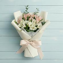 Букет цветов из:  Альстромерии в Новокручининске