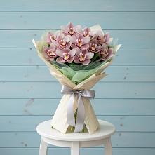 Букет цветов из:  Орхидеи и Розы в Новокручининске