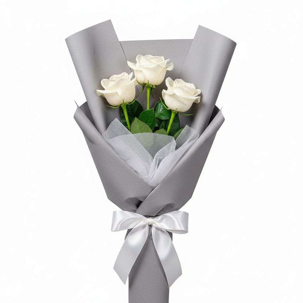Букет 3 белые розы в Новокручининске
