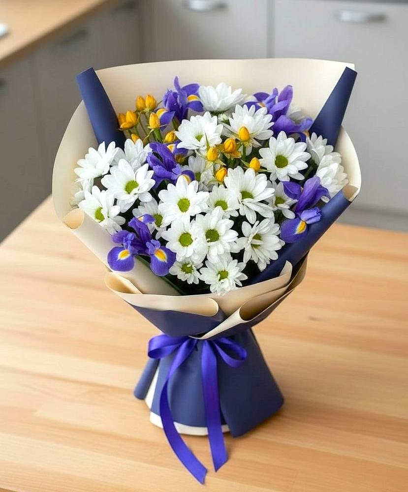 Букет цветов из: Розы, Ирисы и Хризантемы в Новокручининске