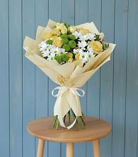 Букет цветов из:  Хризантемы и Розы в Новокручининске
